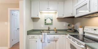 Room in 4 Bedroom Home at Okelly St Room in 4 Bedroom Home at Okelly St Gallery 6