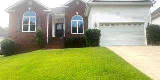 Great Home Convenient to Downtown and I-75 Gallery 1