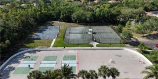 9729 Heatherstone River Court Gallery 49
