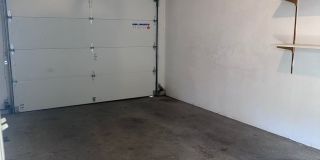 Blue Heron Townhome - Split Level 2 Bedroom located near Winslow Gallery 8