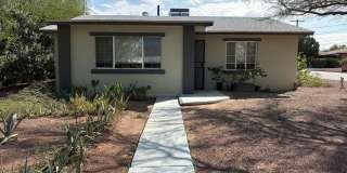 Charming Central 3 Bedroom Home Charming Central 3 Bedroom Home Gallery 1