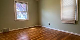 Stunning 3 Bedroom Oasis in Livonia-Move-In Ready!! Gallery 28