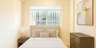 1171 N Wilton Pl Gallery 1