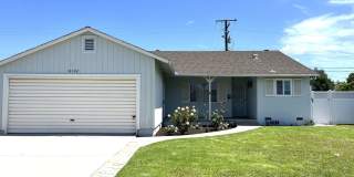 Charming Single Level 3-Bedroom 2-Bathroom Home With Hardwood Floors Gallery 1