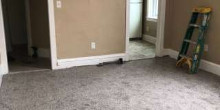 One bedroom apartment west side of Saint Paul Gallery 4