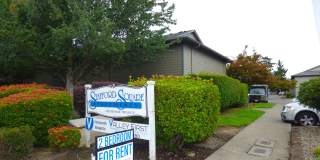 Rent Special: 1/2 Off June's Rent!! Second Floor 3 Bedroom apartment Gallery 17
