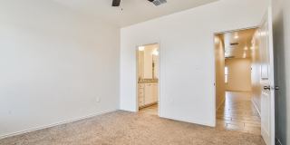 5636 Lehigh Street Gallery 8