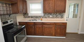 Updated 5 Bedroom House for Rent Near Downtown! Gallery 3