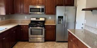 Charming 3 Bedroom 2 Bathroom Home Available for Rent!! Gallery 14