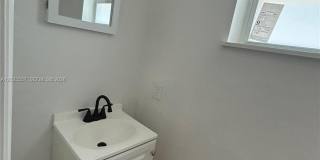 1450 NE 151st St Gallery 9