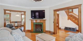 8 Bush Street Gallery 11