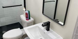 Central Campus - LARGE 4 Bedroom House with off-street parking Gallery 3