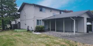 1622 College Street Gallery 1