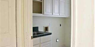 4 bedroom 3.5 bathrooms Gallery 34