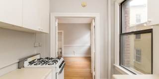 Charming Logan Circle Condo | Studio | 1 Bath | 450 Sf Gallery 7