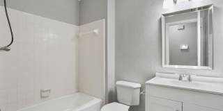 3 bedroom 2 bath home in Village Green Gallery 19