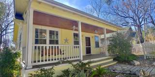Beautiful 2 Bed / 2 Bath Bungalow With Separate Guest House in the Back! Gallery 1