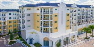 400 North Gallery 32