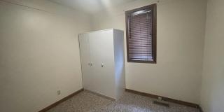 Great location in the heart of Bloomington! 5 Bedrooms Great location in the heart of Bloomington! 5 Bedrooms Gallery 26