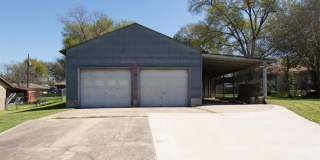 203 Schuerenberg Street Gallery 16