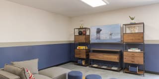 Novi at Lowry Gallery 12