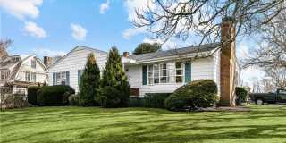 214 Coggeshall Avenue Gallery 1