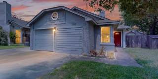 2 Bed 2 Bath with Updated Kitchen Gallery 1