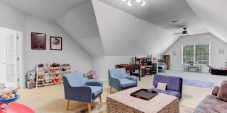 1765 HARTWELL Gallery 38