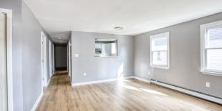 Lovely 3 Bedroom 1 Bathroom - 1st Floor with/ Washer and Dryer Gallery 106