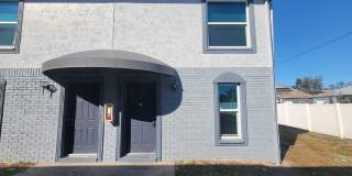 2BR/1.5BA Two-Story Condo in the Washington Square Community – Tampa Gallery 1