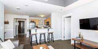 9 on Canal Gallery 28