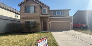 SPACIOUS LAYOUT! HARD SURFACE FLOORING, FENCED YARD & LARGE PATIO! Gallery 1