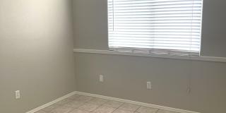 197 W Del Rio St Gallery 14