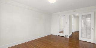 2128 Bay Street Gallery 16