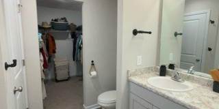 3704 Stone Street Hope Mills, NC 28348~Heritage Park Village Gallery 23