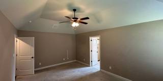 AVAILABLE NOW IN SOUTHAVEN! Spacious 4BR Home with Bonus Room & Fenced Yard Gallery 13