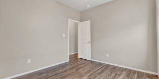 623 N Elkhart Avenue Gallery 12