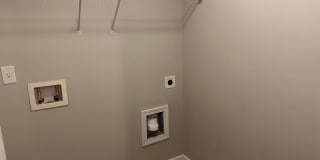 Spacious 3 Bedroom Home with 2-Car Garage in Union City! Gallery 14