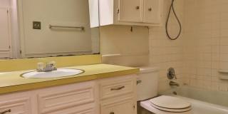 3/2/2 DUPLEX near ACU! Gallery 9