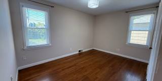 Audubon-Downriver Neighborhood 4 bedroom, 1 bath corner lot with large, fenced yard Gallery 8