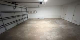 2620 N Taylor Gallery 18