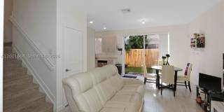 2432 SE 10th Ct Gallery 6