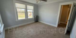 86 School St Gallery 14