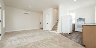 Luxury 2 Bed, 2.5 Bath Home with Two-Car Garage in Downtown Charleston Gallery 12
