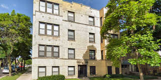 3300-02 N. Claremont / 2334-44 W. School Gallery 10