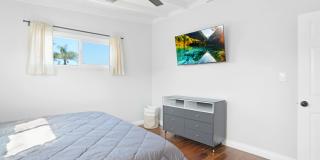 1271 Essex St Gallery 23