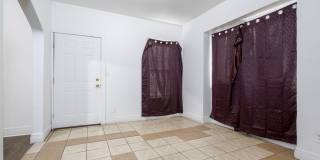 5421 Toledo Street Gallery 17