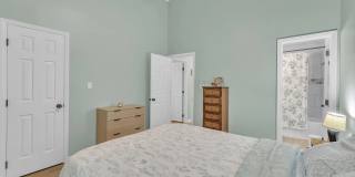 Room in 2 Bedroom Home at Tall Rock Ct Gallery 10