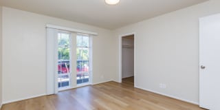 888 Vermont Street Gallery 43