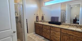Beautiful Furnished 4 Bedroom home in Brio Gallery 20